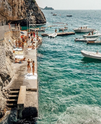 A cover of "Afternoon Swim" cluster. The owner is davidf. The cluster consists of 3 elements.