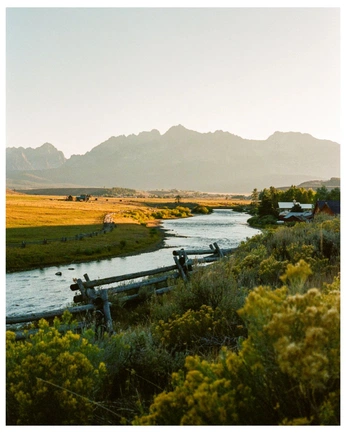 A cover of "US" cluster. The owner is ferminrp. The cluster consists of 11 elements.