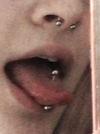 A cover of "piercings 😼" cluster. The owner is downwiththeclown. The cluster consists of 163 elements.