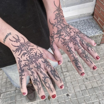 A cover of "T4tT" cluster. The owner is 3zrqng3l. The cluster consists of 173 elements.