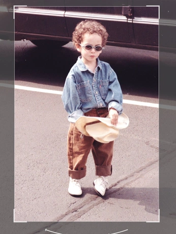 A cover of "01" cluster. The owner is lilymac. The cluster consists of 104 elements.