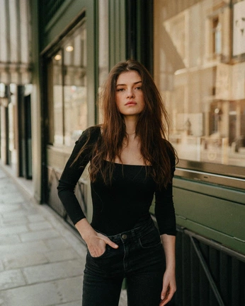 A cover of "Lifestyle Paris outside" cluster. The owner is r.francisco. The cluster consists of 10 elements.