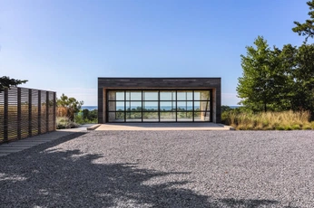 A cover of "Springy Garage" cluster. The owner is luke. The cluster consists of 5 elements.