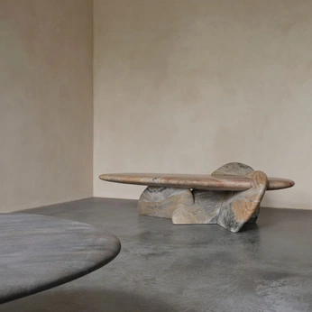 A cover of "Trestle" cluster. The owner is maykim. The cluster description is "desk, table, bench". The cluster consists of 3 elements.