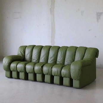 A cover of "I would sit on this" cluster. The owner is breazeale. The cluster consists of 7 elements.