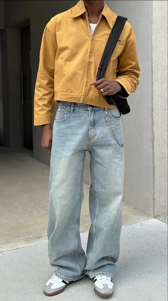 A cover of "Looks" cluster. The owner is joaovcds. The cluster consists of 13 elements.