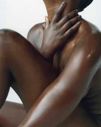 A cover of "Bodies as ART ✨" cluster. The owner is beludacunha. The cluster consists of 3 elements.