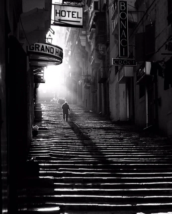 A cover of "B&W Photography" cluster. The owner is l4dyr3d. The cluster consists of 10 elements.