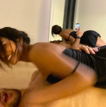 A cover of "Life is so worth living" cluster. The owner is see.ya. The cluster consists of 1 element.