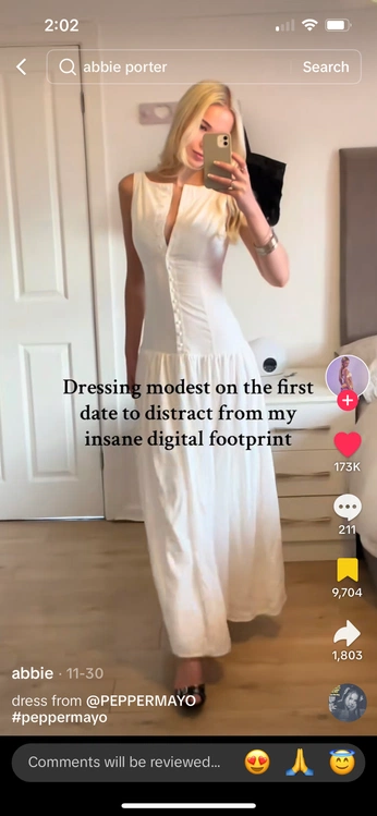 A cover of "Dresses" cluster. The owner is jazminn. The cluster consists of 3 elements.