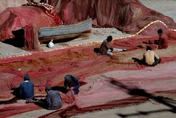 A cover of "حر" cluster. The owner is anaspirine. The cluster consists of 87 elements.