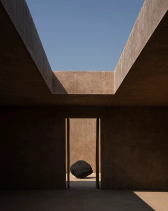 A cover of "arc" cluster. The owner is syfilek. The cluster consists of 2 elements.