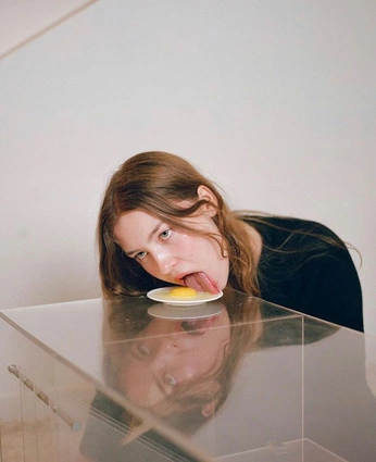 A cover of "STEVES LUNCHBOX" cluster. The owner is smithhallstudio. The cluster consists of 102 elements.