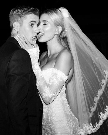 A cover of "Hannah & Jordan" cluster. The owner is lasfotosdevale. The cluster consists of 51 elements. 2 create it.