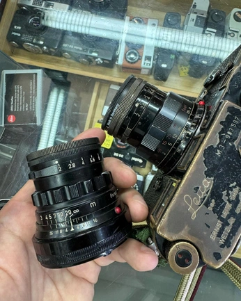 A cover of "Camera aesthetics" cluster. The owner is nidhin. The cluster consists of 18 elements.