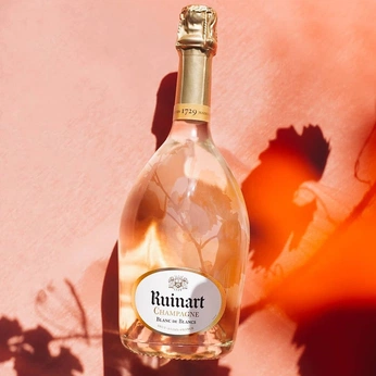 A cover of "BOTTLE" cluster. The owner is mcazerie. The cluster consists of 121 elements.