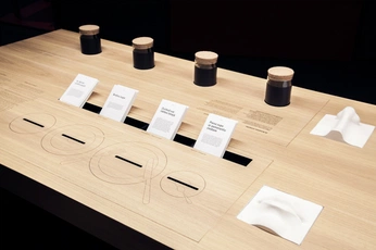 A cover of "Diner" cluster. The owner is paulvmd. The cluster consists of 7 elements.