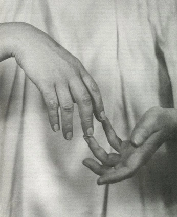 A cover of "Ritual" cluster. The owner is otherwisethan. The cluster consists of 49 elements.