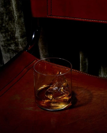 A cover of "Romantic universe" cluster. The owner is santababy. The cluster description is "Innumerable romances that bring joy ". The cluster consists of 20 elements.