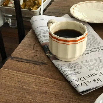 A cover of "people i know" cluster. The owner is justiuna. The cluster consists of 2 elements.