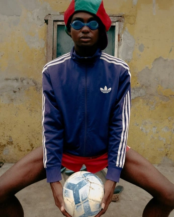 A cover of "A10" cluster. The owner is greglab. The cluster consists of 76 elements. 2 create it.