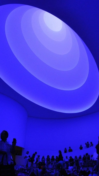 A cover of "light" cluster. The owner is nobodyhim. The cluster consists of 182 elements.