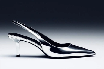 A cover of "bodegones" cluster. The owner is luciapracias. The cluster consists of 12 elements.