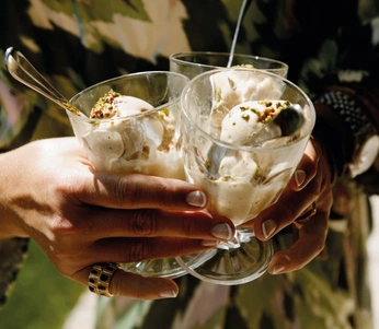 A cover of "travel photo" cluster. The owner is saintofsomewhere. The cluster consists of 65 elements.