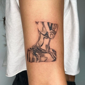 A cover of "Tatu" cluster. The owner is d3ndeli0n. The cluster consists of 8 elements.