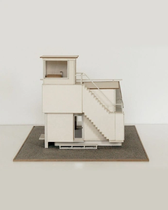 A cover of "arch models" cluster. The owner is sarar. The cluster consists of 4 elements.