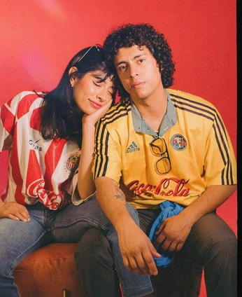 A cover of "cuteee" cluster. The owner is vega07. The cluster consists of 18 elements.