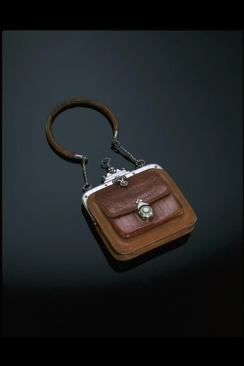 A cover of "The Things We Carry" cluster. The owner is thesteph. The cluster consists of 1 element.