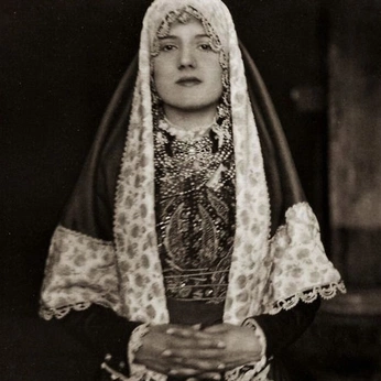 A cover of "Bronze Culture" cluster. The owner is nousrose. The cluster consists of 20 elements.