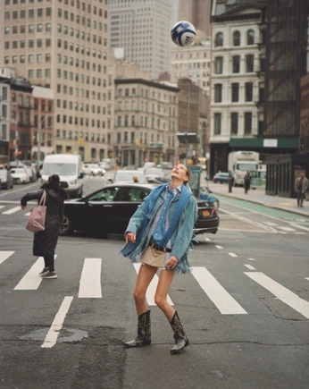 A cover of "Onda Circuito" cluster. The owner is guilhermemavik. The cluster consists of 41 elements.