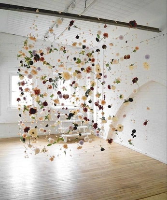 A cover of "v1b35" cluster. The owner is lecoxxx. The cluster consists of 2 elements.