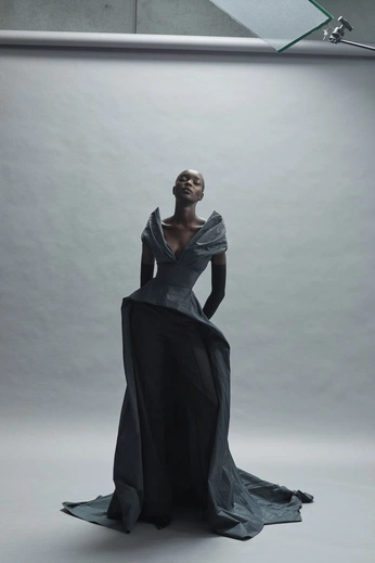 A cover of "fashion" cluster. The owner is artemissdgvh. The cluster consists of 85 elements.