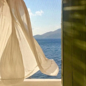 A cover of "El Balakona" cluster. The owner is phelphel. The cluster consists of 10 elements.