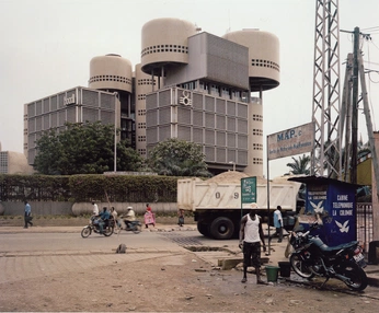 A cover of "African Building" cluster. The owner is jeunegilles. The cluster consists of 1 element.