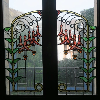 A cover of "Stained Glass" cluster. The owner is ellalsan. The cluster consists of 203 elements.