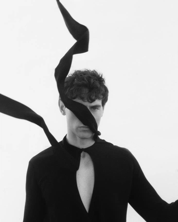 A cover of "Portraits" cluster. The owner is k15hore. The cluster consists of 14 elements.