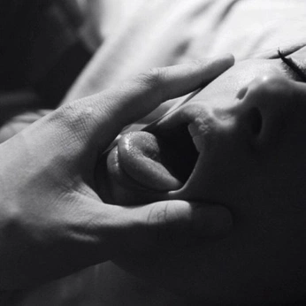 A cover of "BLUrry" cluster. The owner is fabienneschira. The cluster consists of 23 elements.