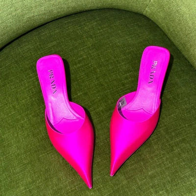 An Instagram carousel post added by colindancel on Feb 16, 2024. The author is @georgie_threads.