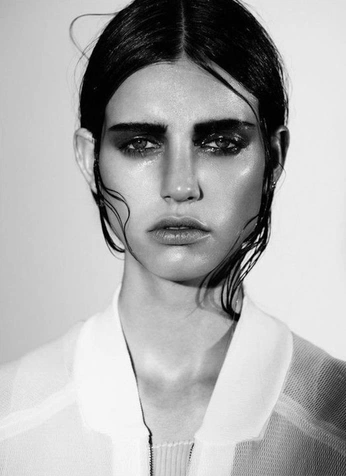 A cover of "wet" cluster. The owner is popopo. The cluster consists of 13 elements.