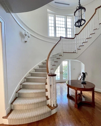 A cover of "FM - Entrance" cluster. The owner is collectinteriors. The cluster consists of 16 elements.