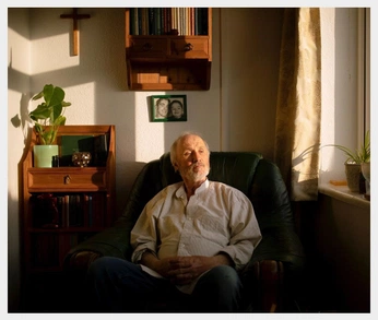 A cover of "Photography" cluster. The owner is stvnrdwood. The cluster consists of 4 elements.