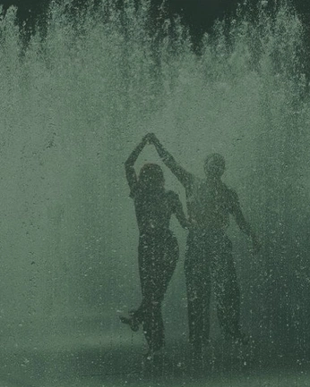 A cover of "vibes" cluster. The owner is waterophelia. The cluster consists of 49 elements.