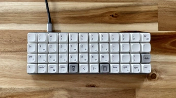 A cover of "东西" cluster. The owner is yoonongki. The cluster consists of 8 elements.