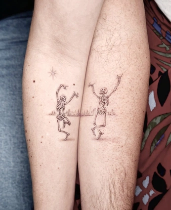 A cover of "💉🪡" cluster. The owner is aste.ri. The cluster consists of 2 elements.