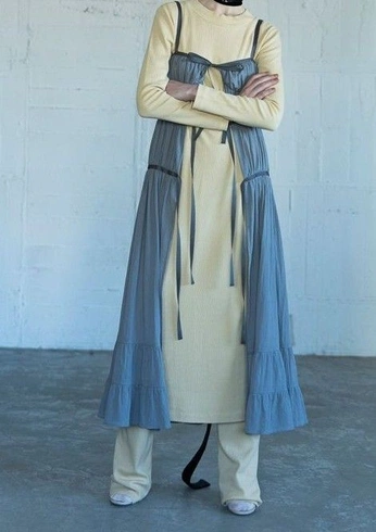 A cover of "outfits inspo" cluster. The owner is jamielite. The cluster consists of 5 elements.