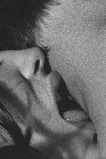 A cover of "Taste" cluster. The owner is irvingdiptera. The cluster consists of 12 elements.